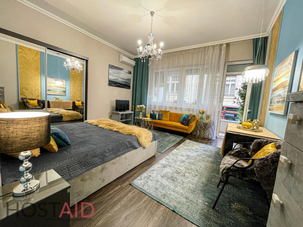 V68 Design - Hostaid Budapešť