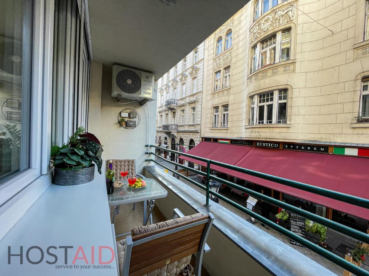 V68 Design - Hostaid Budapešť
