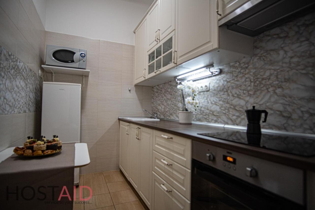 V68 Design - Hostaid Apartmán *