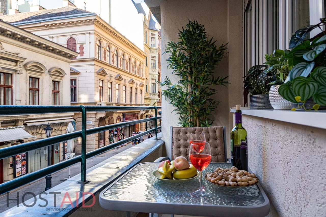 V68 Design - Hostaid Apartman